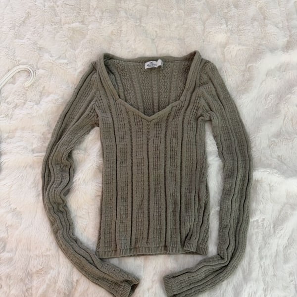 Hollister Women's Ribbed V-Neck Long Sleeve Sweater Size S