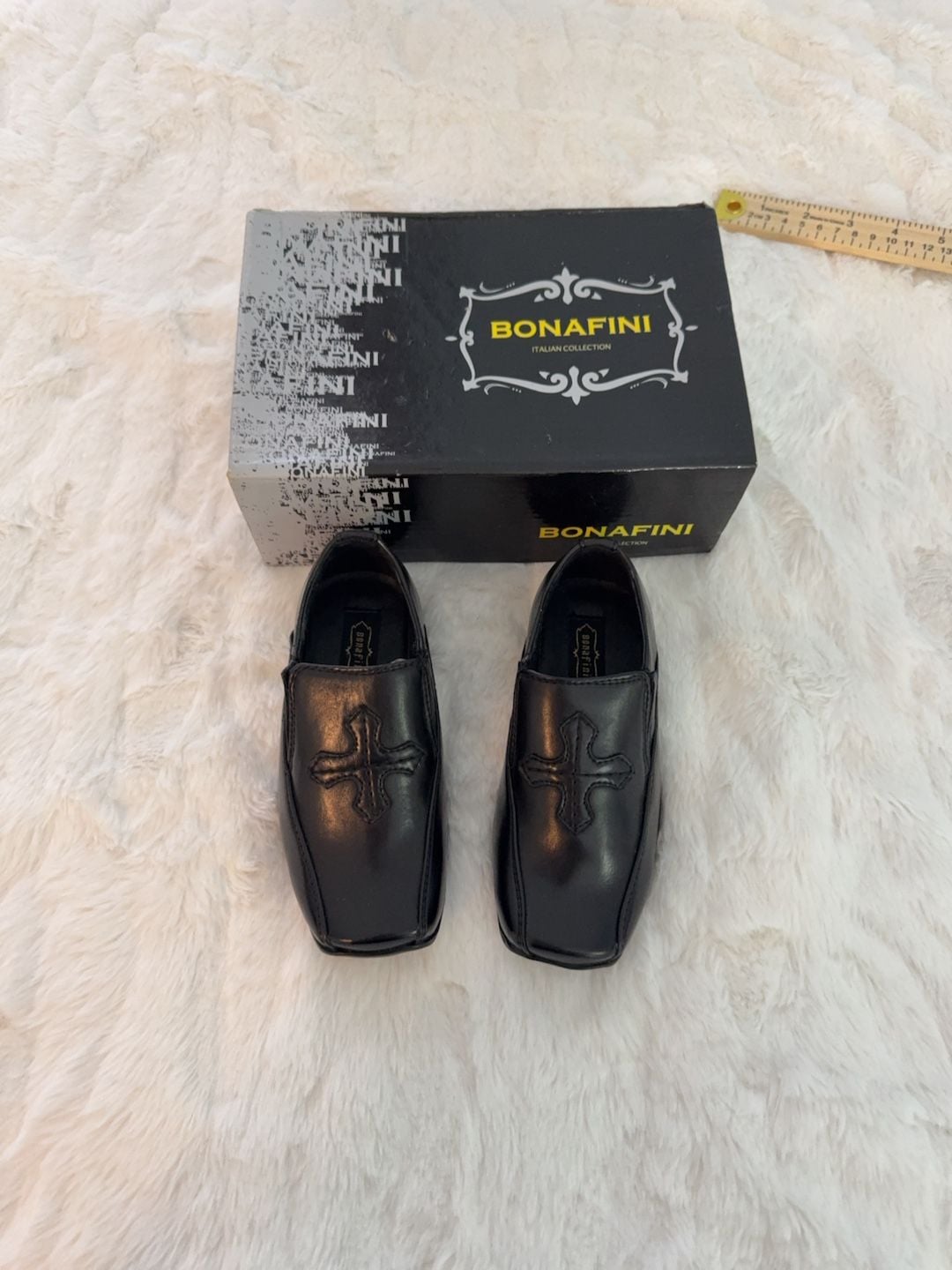 Bonafini Boys Black Slip-On Dress Shoes with Cross Detail Size 6 2