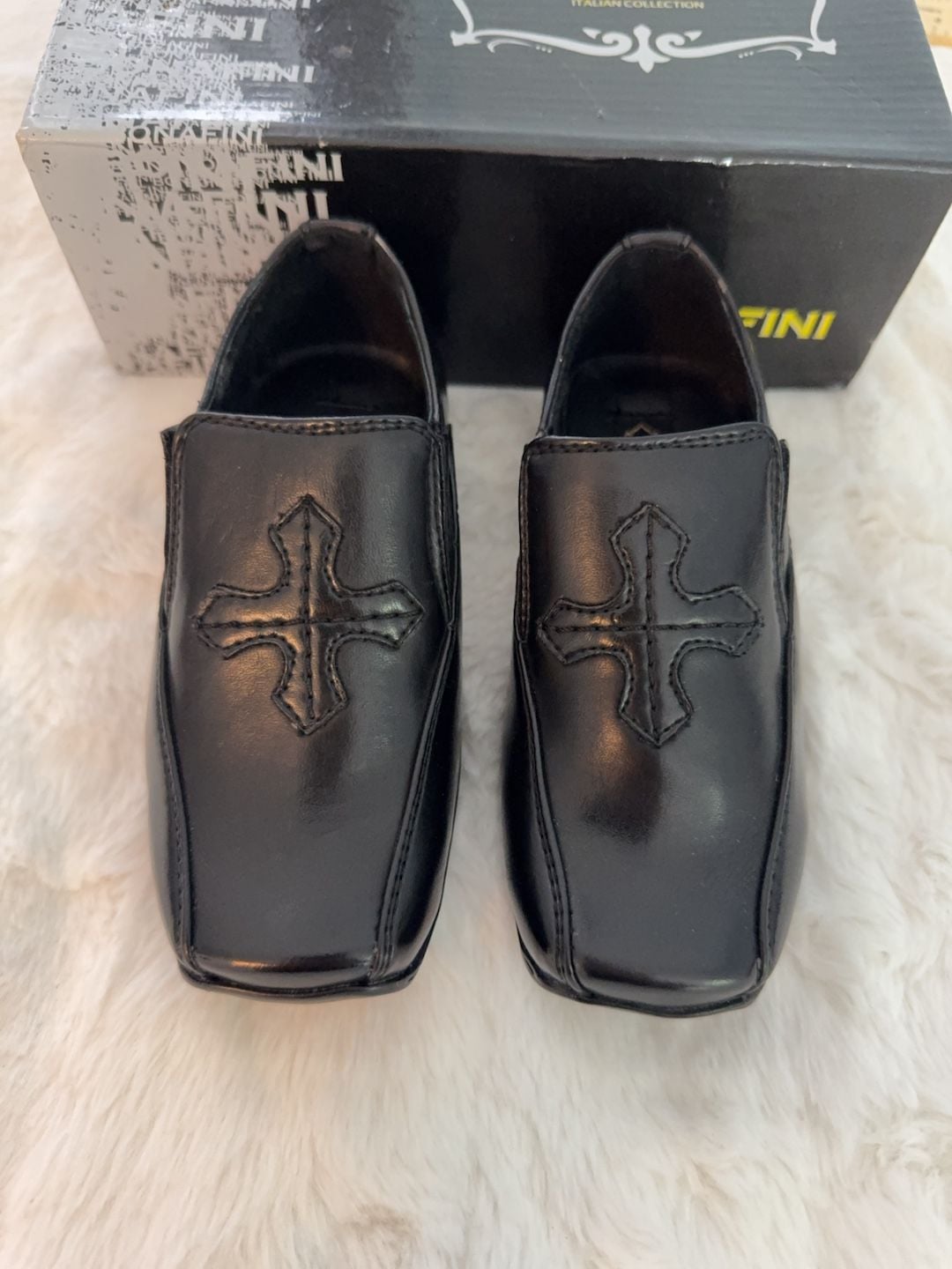 Bonafini Boys Black Slip-On Dress Shoes with Cross Detail Size 6 6