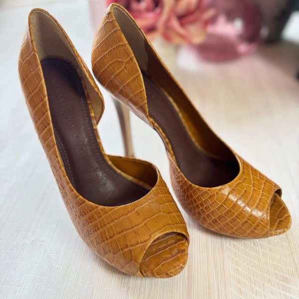 Gianni Bini Tan Croc Embossed D'Orsay Peep Toe Heels Size 10M
