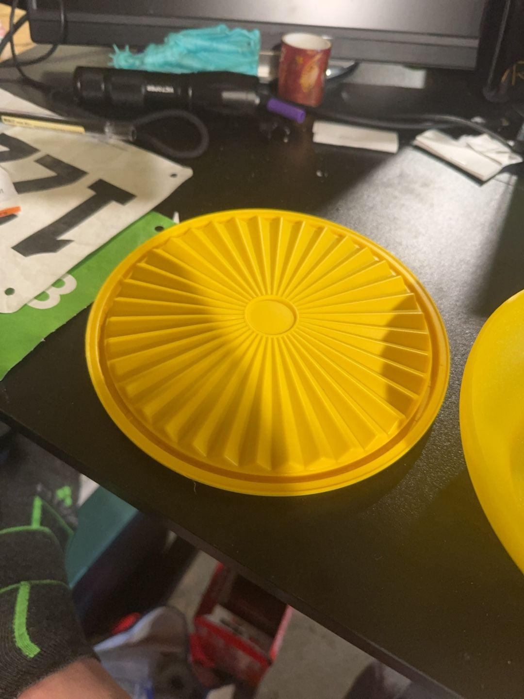 Vintage Tupperware Yellow Sunburst Bowl with Lid 2