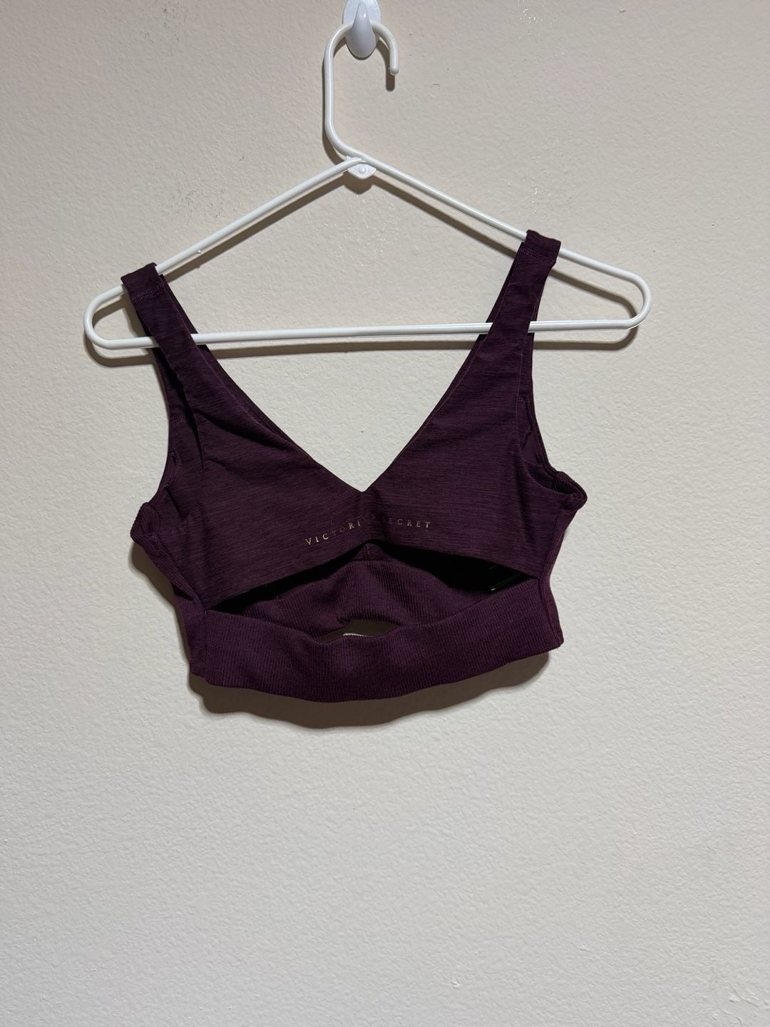 Victoria's Secret Ribbed V-Neck Crop Sports Bra Size S 2
