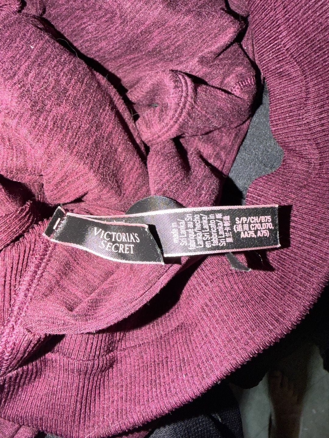 Victoria's Secret Ribbed V-Neck Crop Sports Bra Size S 3