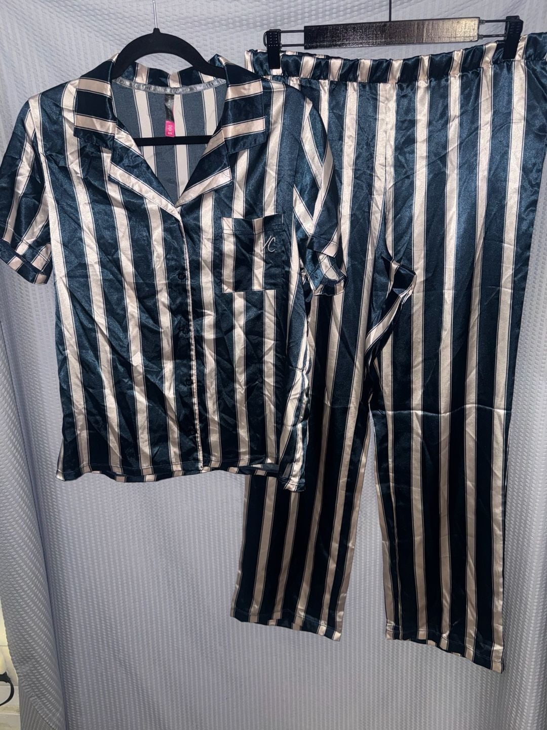 Vince Camuto Women's Striped Satin Pajama Set Size M 1