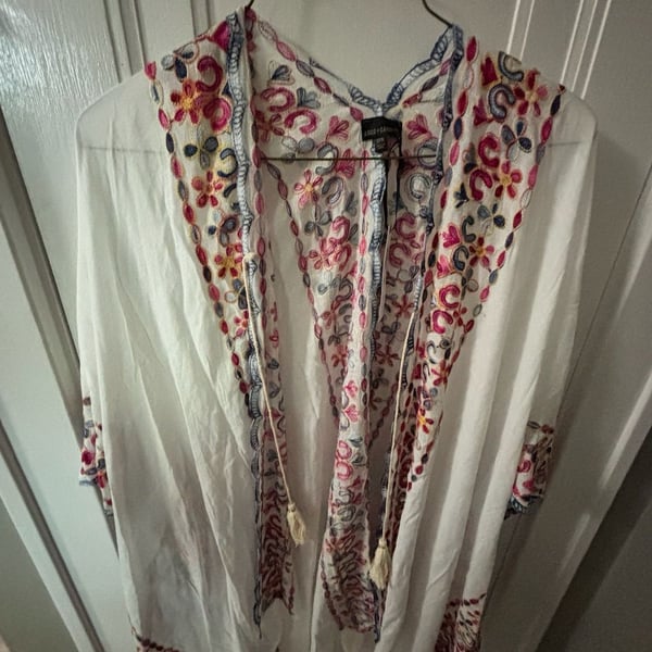 Coco + Carmen Embroidered Tassel Kimono Cover Up O/S