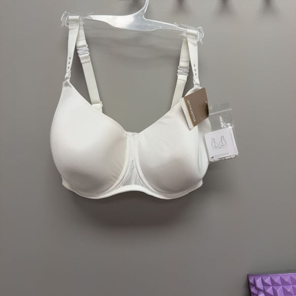 38DD Amoena Mastectomy Bra White