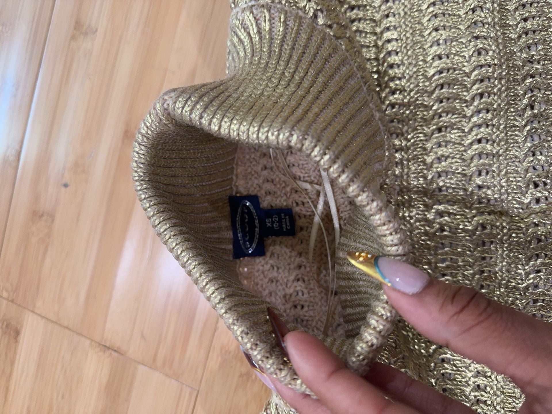 Scoop Metallic Gold Knit Sweater and Skirt Two-Piece Set Size XS (0-2) 4