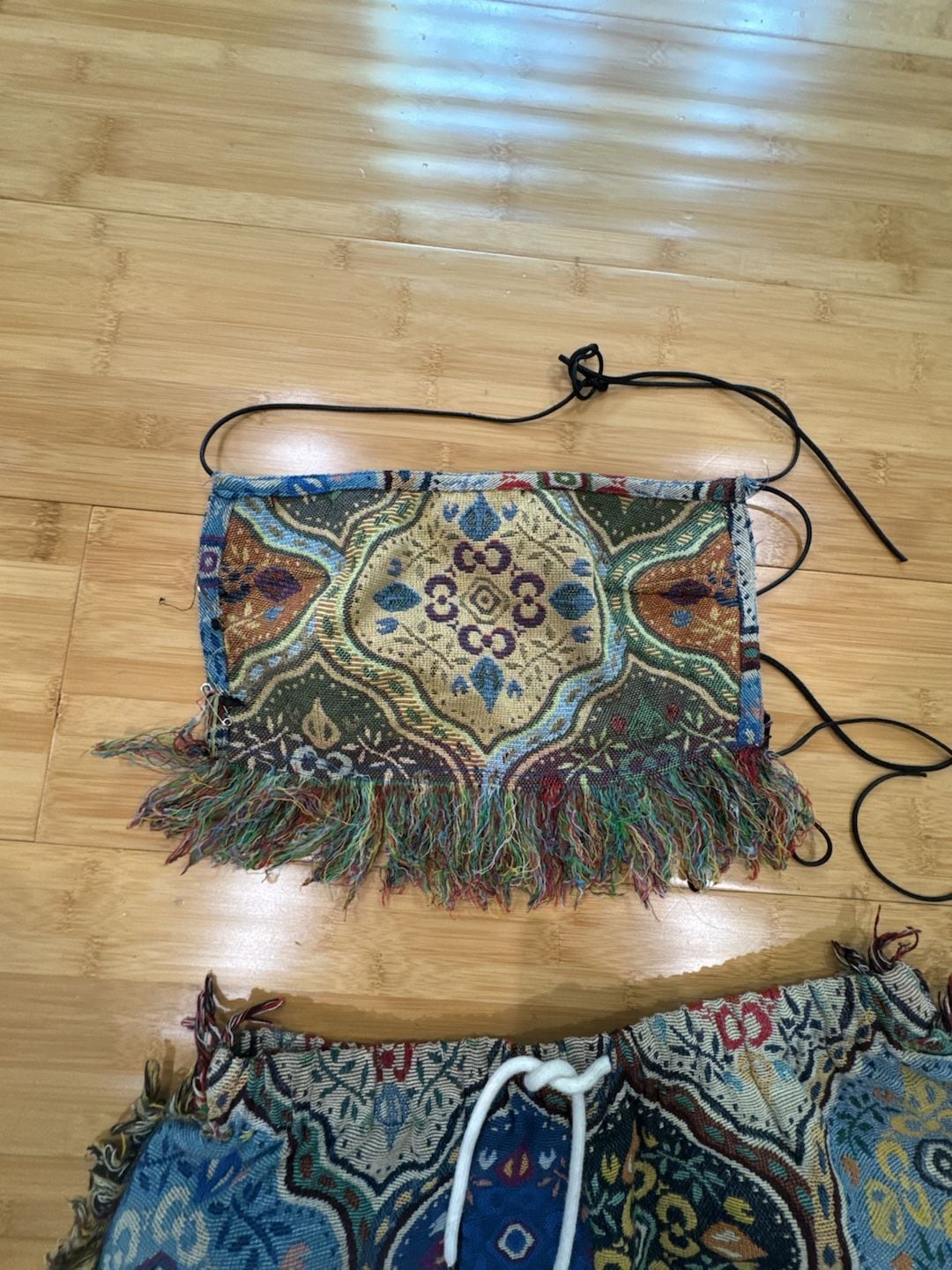 Tapestry Print Two-Piece Halter Top and Shorts Set 3