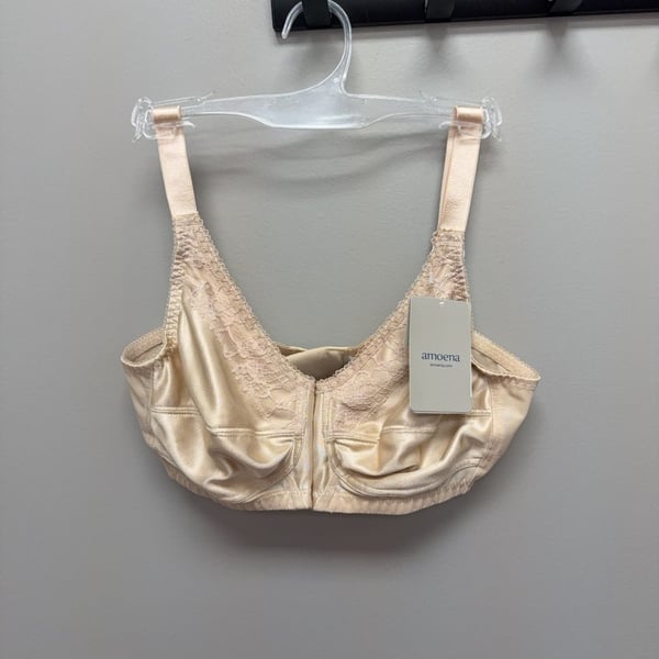 Amoena Front-Closure Mastectomy Bra Beige size 34 B 