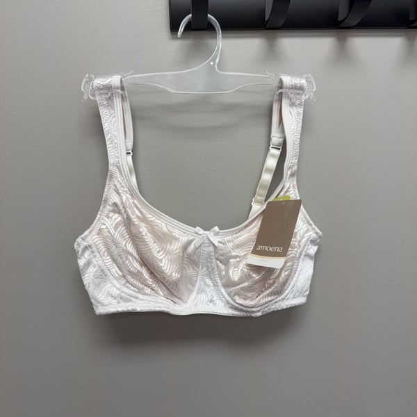 Amoena Lace Mastectomy Bra White size  34 C