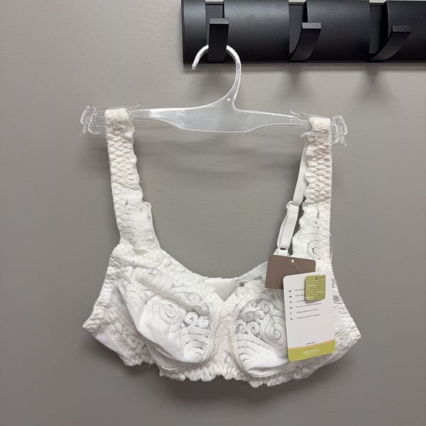 Amoena Everyday Lace Bra White size 34A