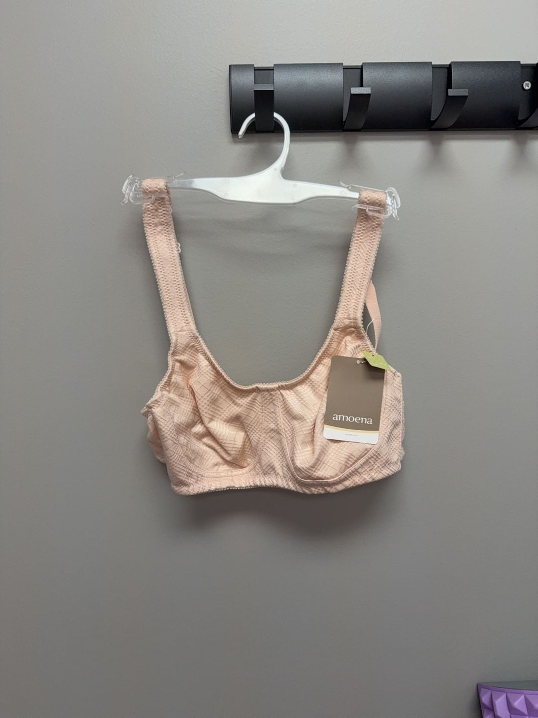 Amoena Mastectomy Bra Nude Textured Wireless size 38 AA 1
