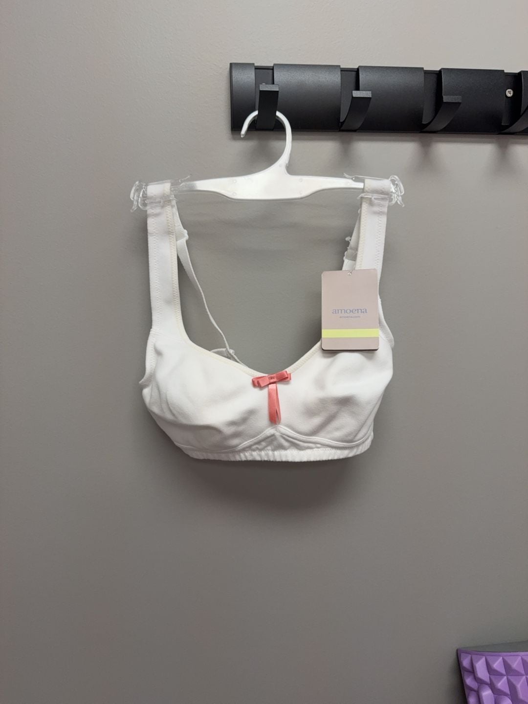 Amoena White Mastectomy Bra with Pink Bow Detail size 34 A 1