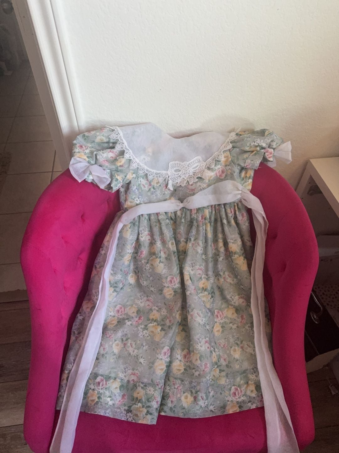 Jayne Copeland Vintage Floral Dress with Lace Collar- Size 4, Kids 1