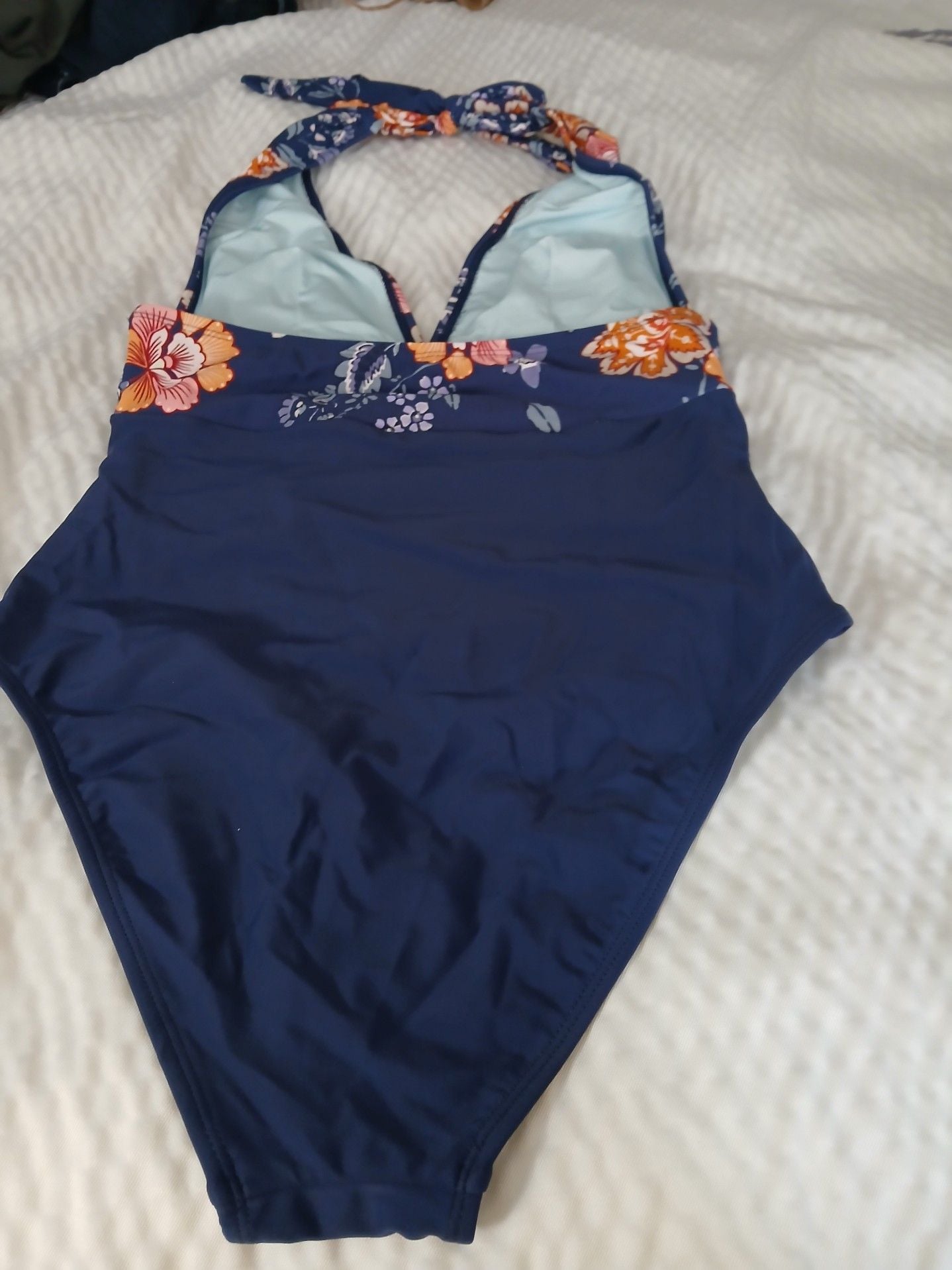Cupshe Women's Floral Halter Tummy Control One-Piece Swimsuit Size M 3