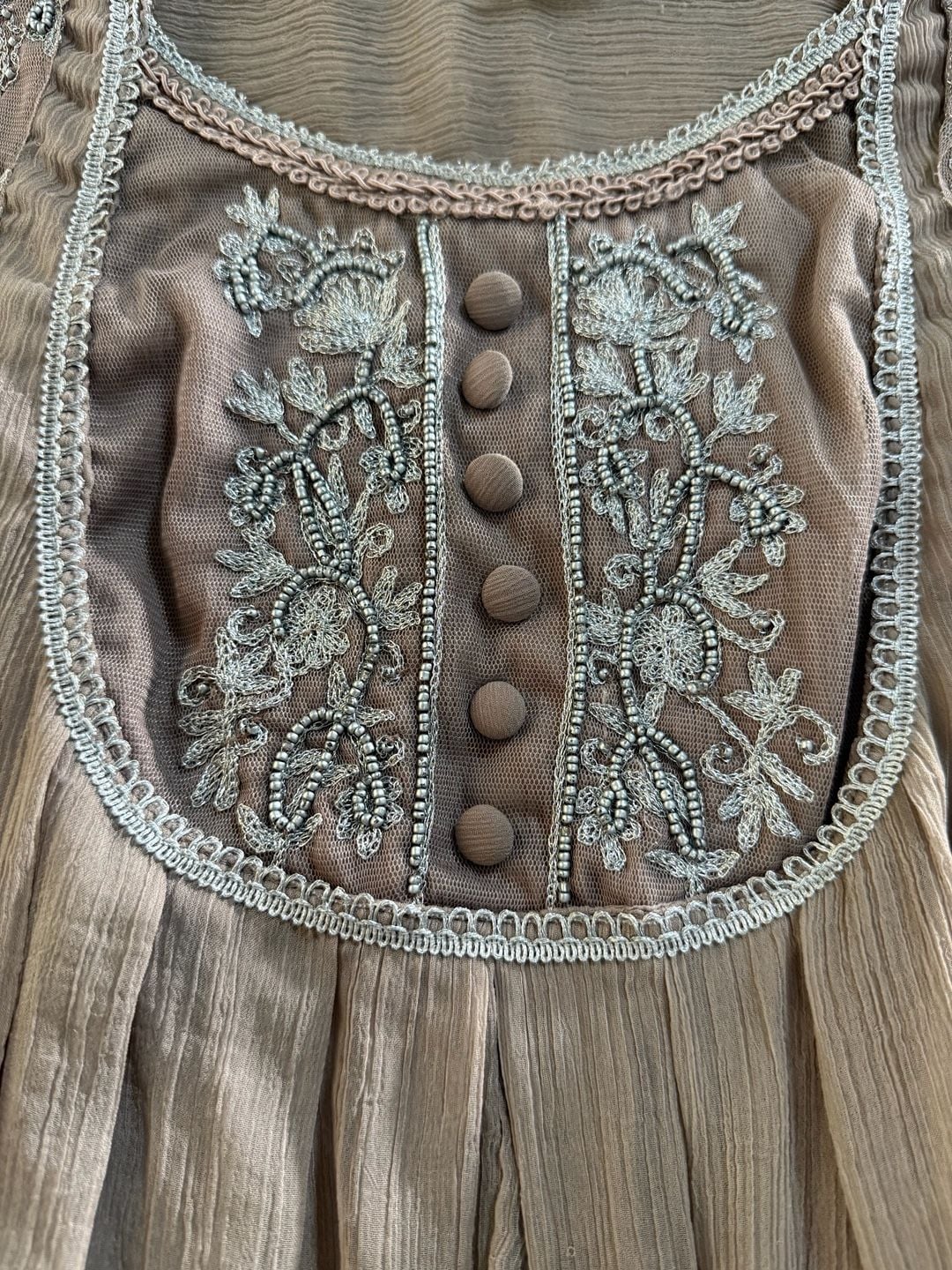 Oversized Lace-Trim Button-Front Blouse
B193JC 4