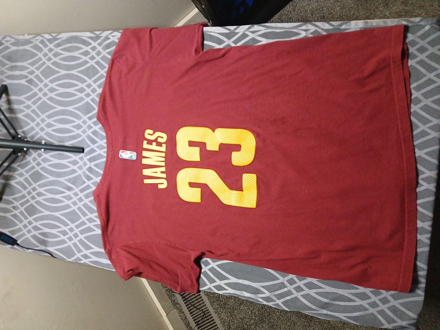 Adidas Cleveland Cavaliers LeBron James 23 The Go-To Tee Size Large 2