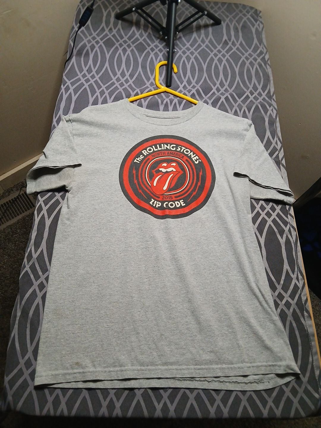 The Rolling Stones 2015 Zip Code Tour T-Shirt Gray Size Medium 1