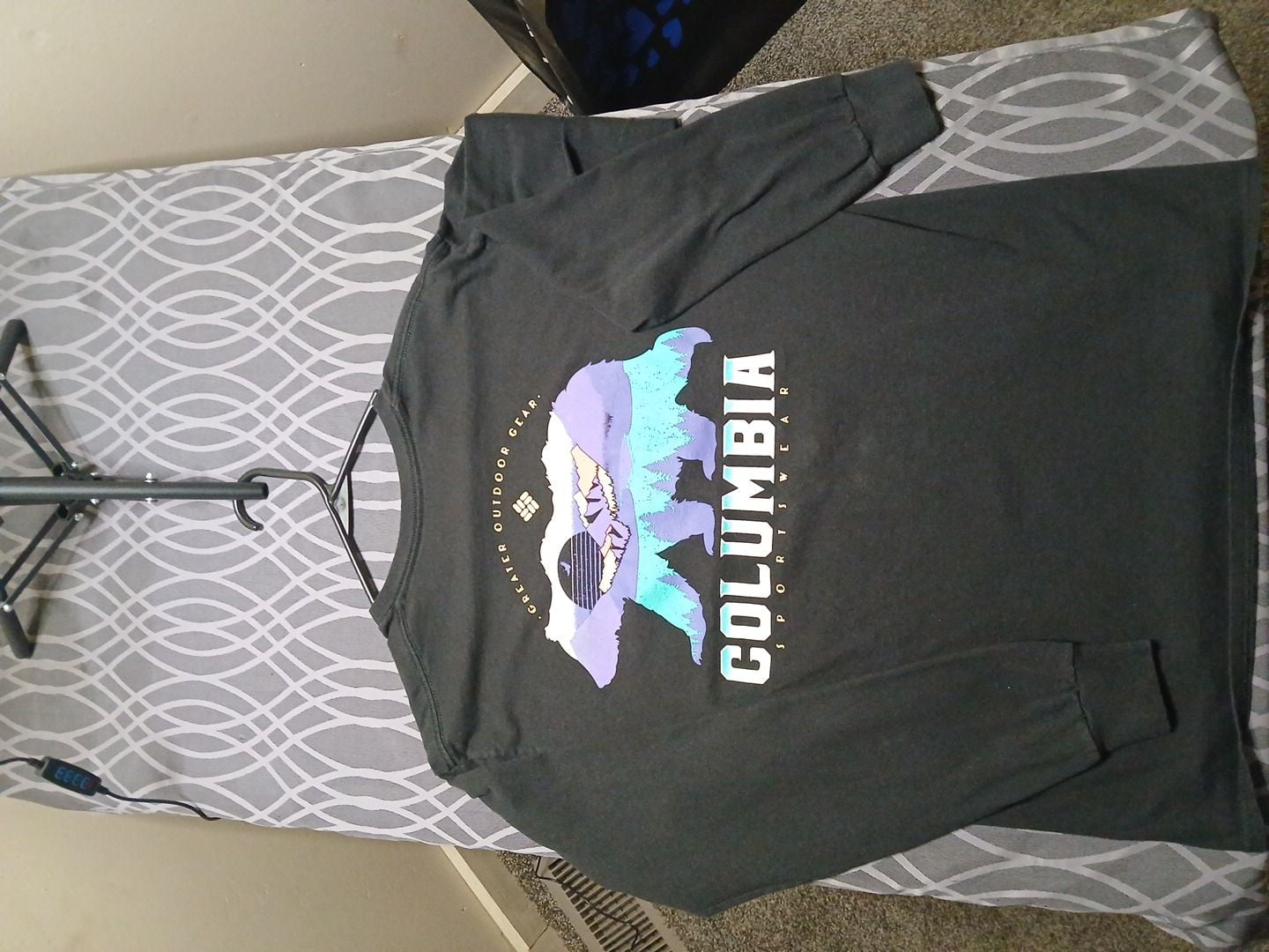 Columbia Sportswear Company Men's Size M Long Sleeve Graphic T-Shirt 3