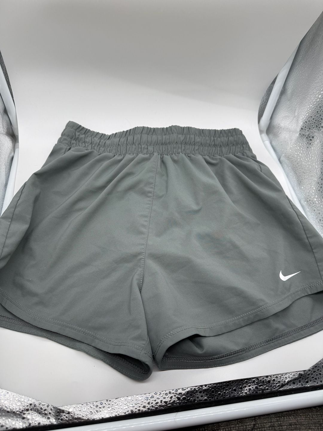 Nike Dri-FIT Athletic Shorts Size M 2