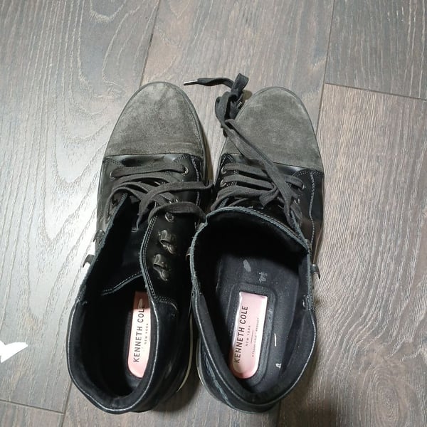 Kenneth Cole New York Black Leather and Suede High Top Sneakers