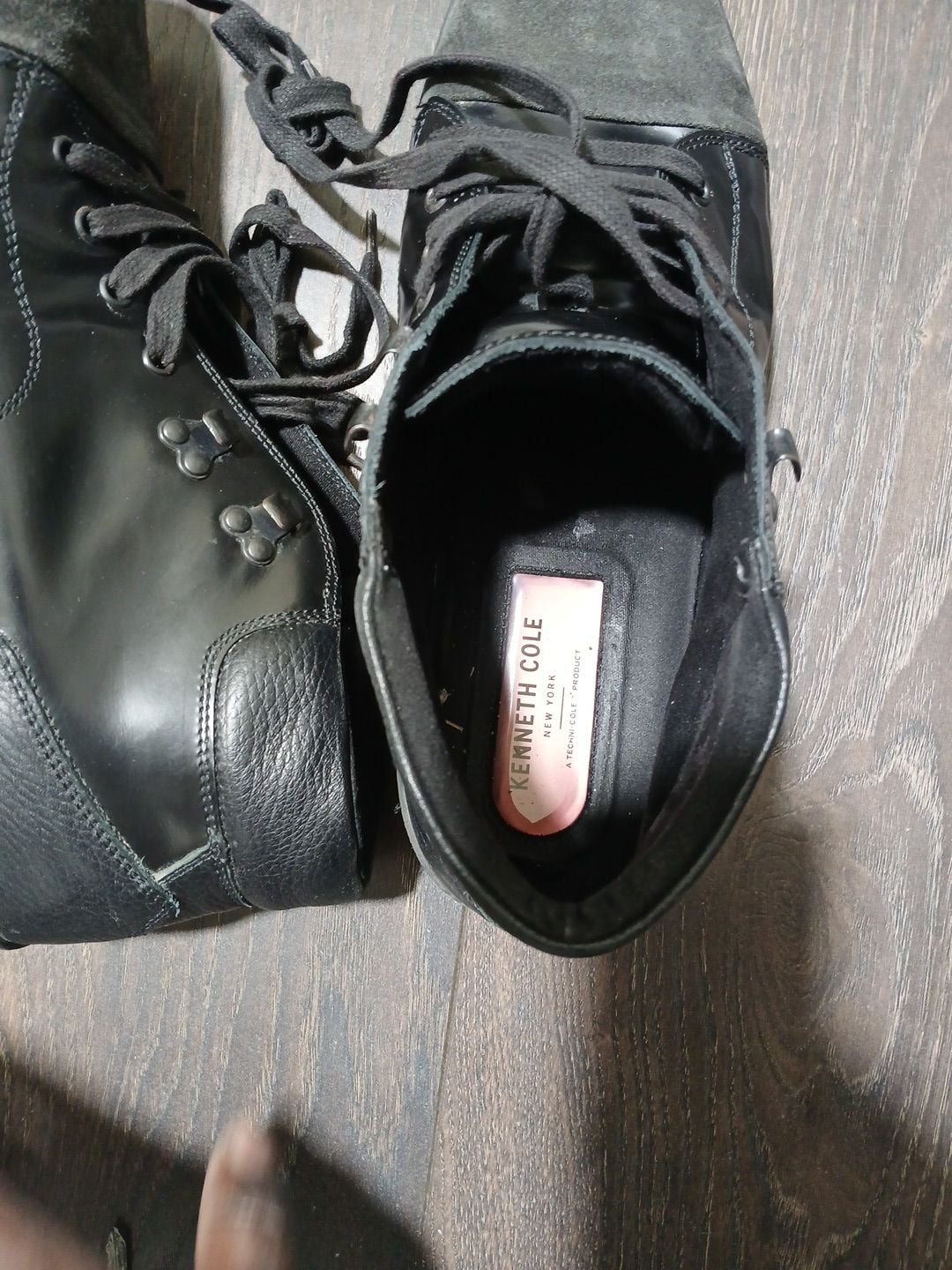 Kenneth Cole New York Black Leather and Suede High Top Sneakers 7