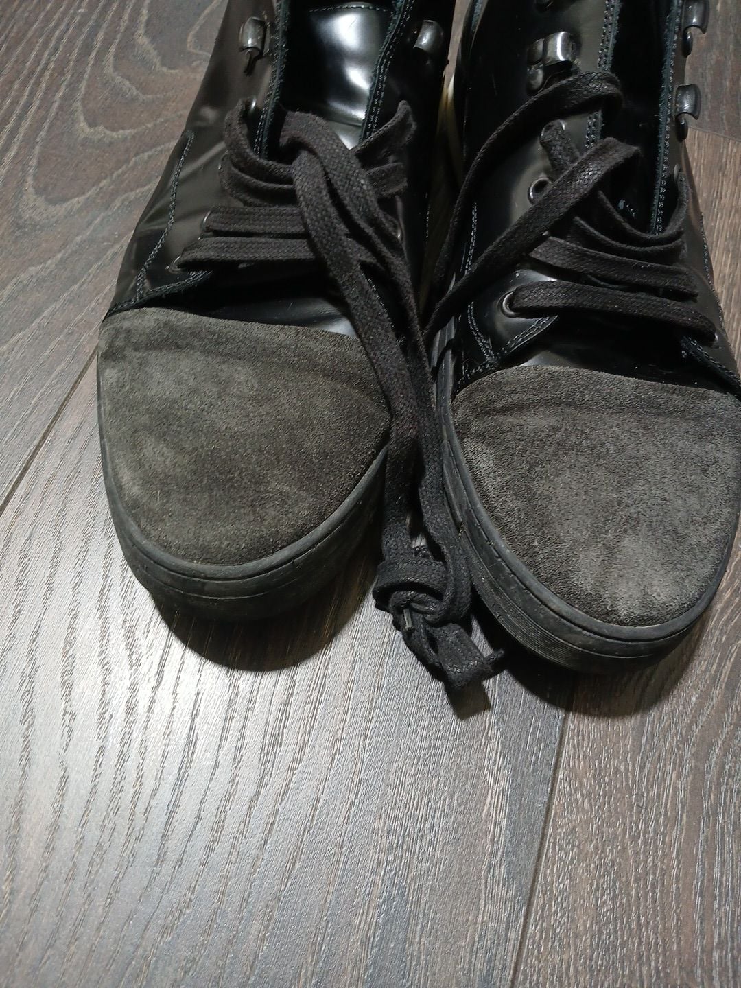 Kenneth Cole New York Black Leather and Suede High Top Sneakers 9