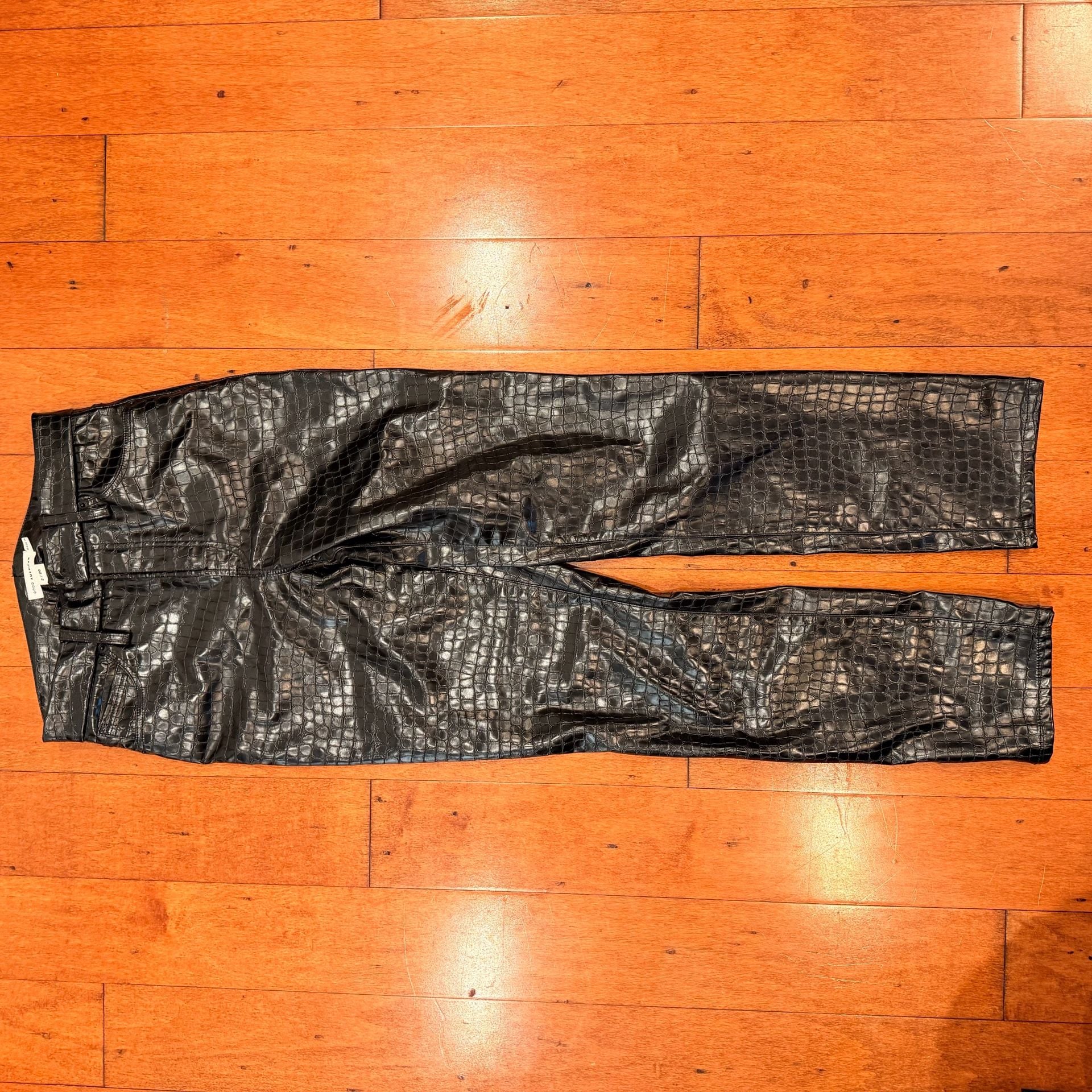 Good American Faux Leather Croc Embossed Pants Size 2/26 3