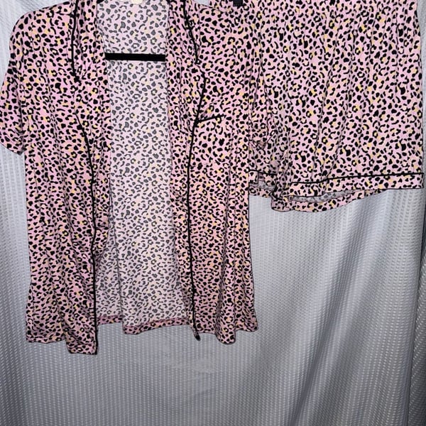 Ninexis Pink Leopard Print Pajama Set Size M
