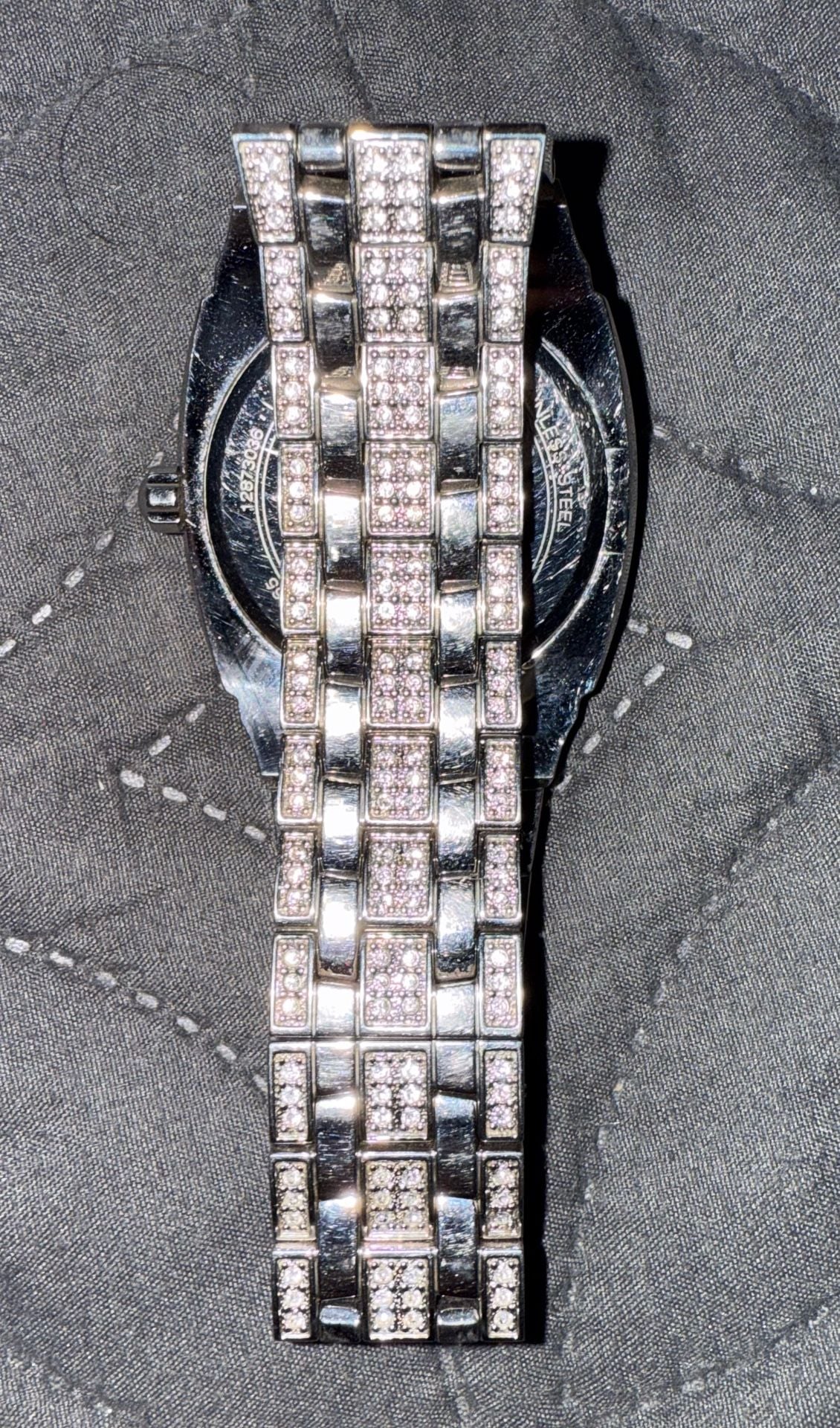 Bulova 96C002 Calendar Hand Display Diamond Accent Watch 5