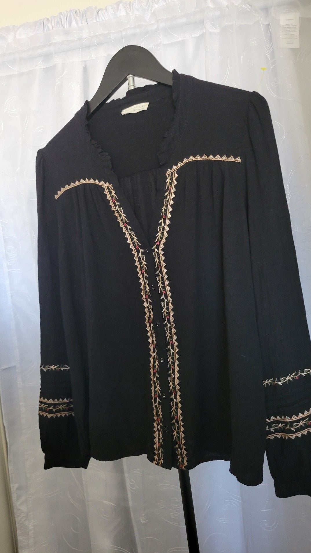 Vintage Threads Long Sleeve Tribal Blouse at Tractor Supply Co, 2