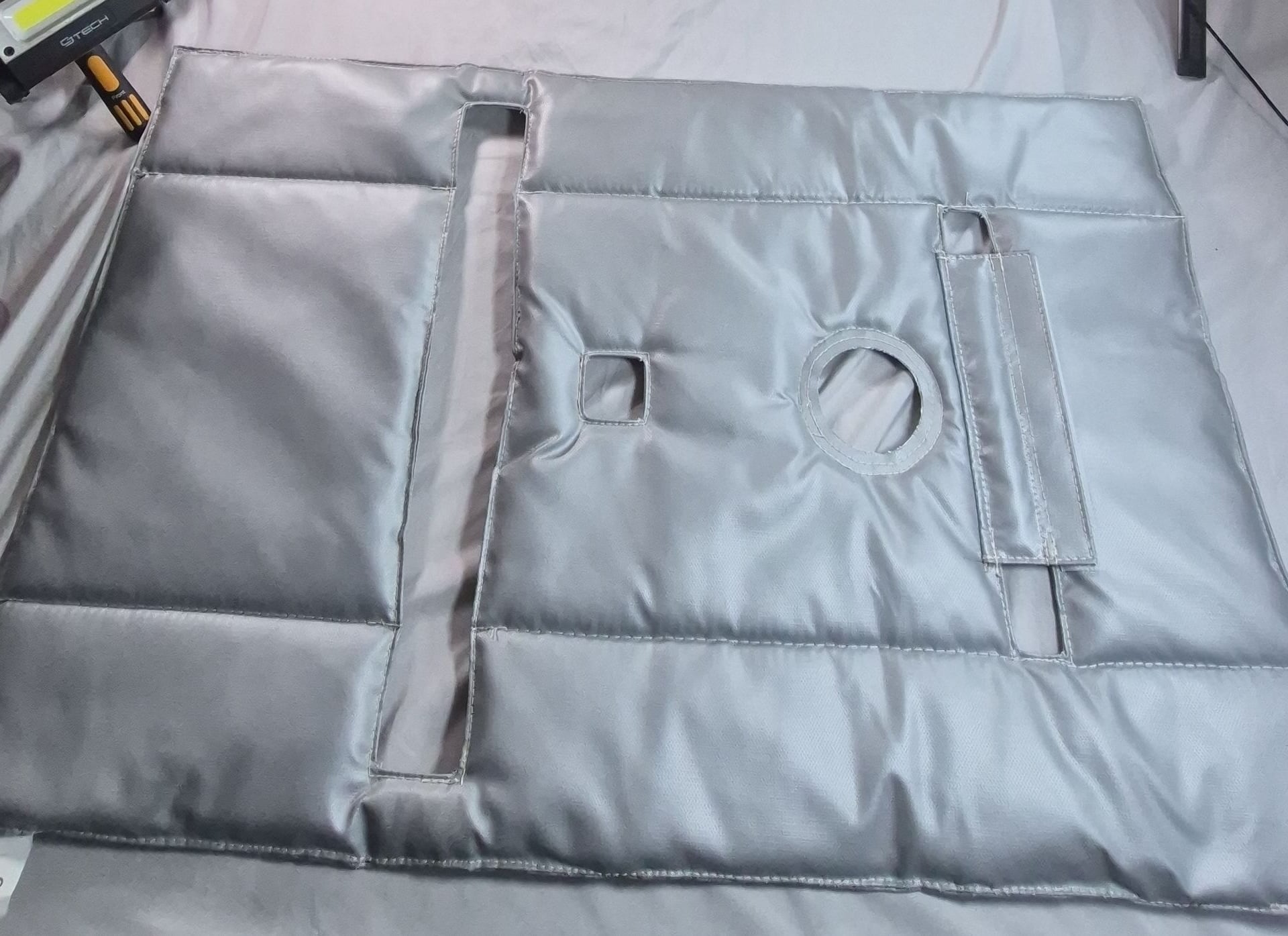 Generic Silver Insulated Thermal Engine Cover Blanket 3