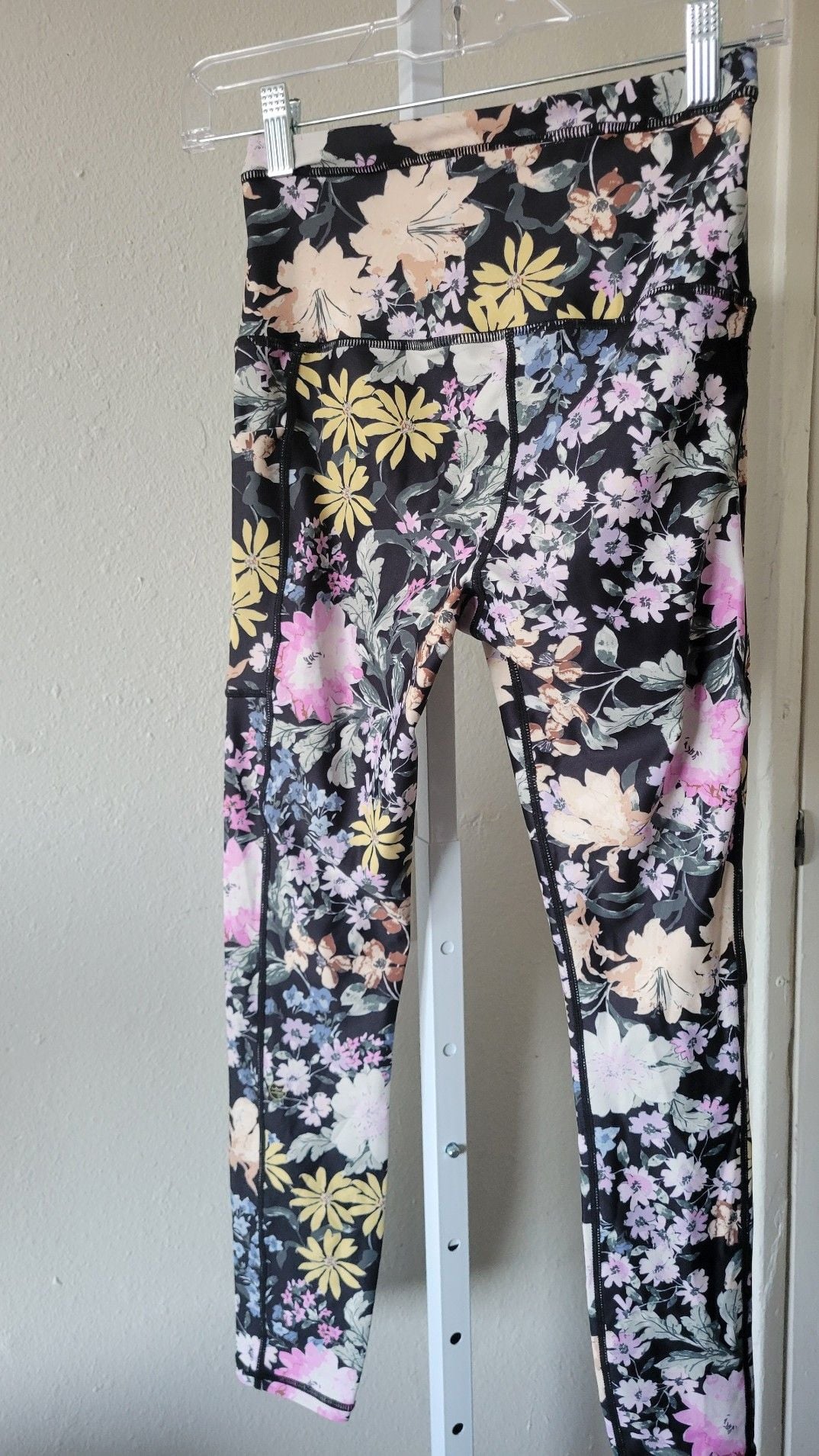 Saltwater Luxe Floral Print Leggings Size S 3