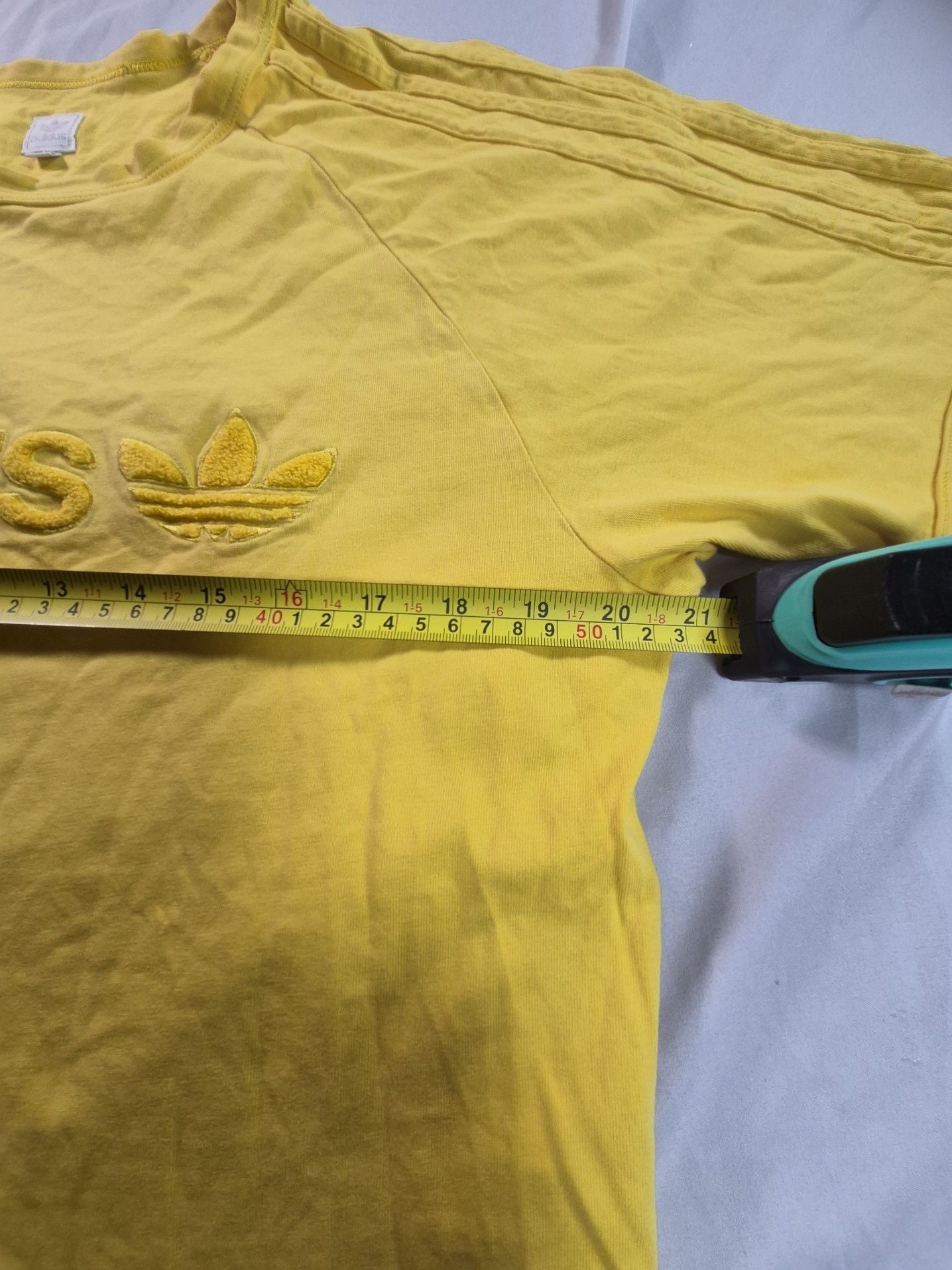 Vintage Adidas Trefoil Logo Embroidered Yellow T-Shirt 8