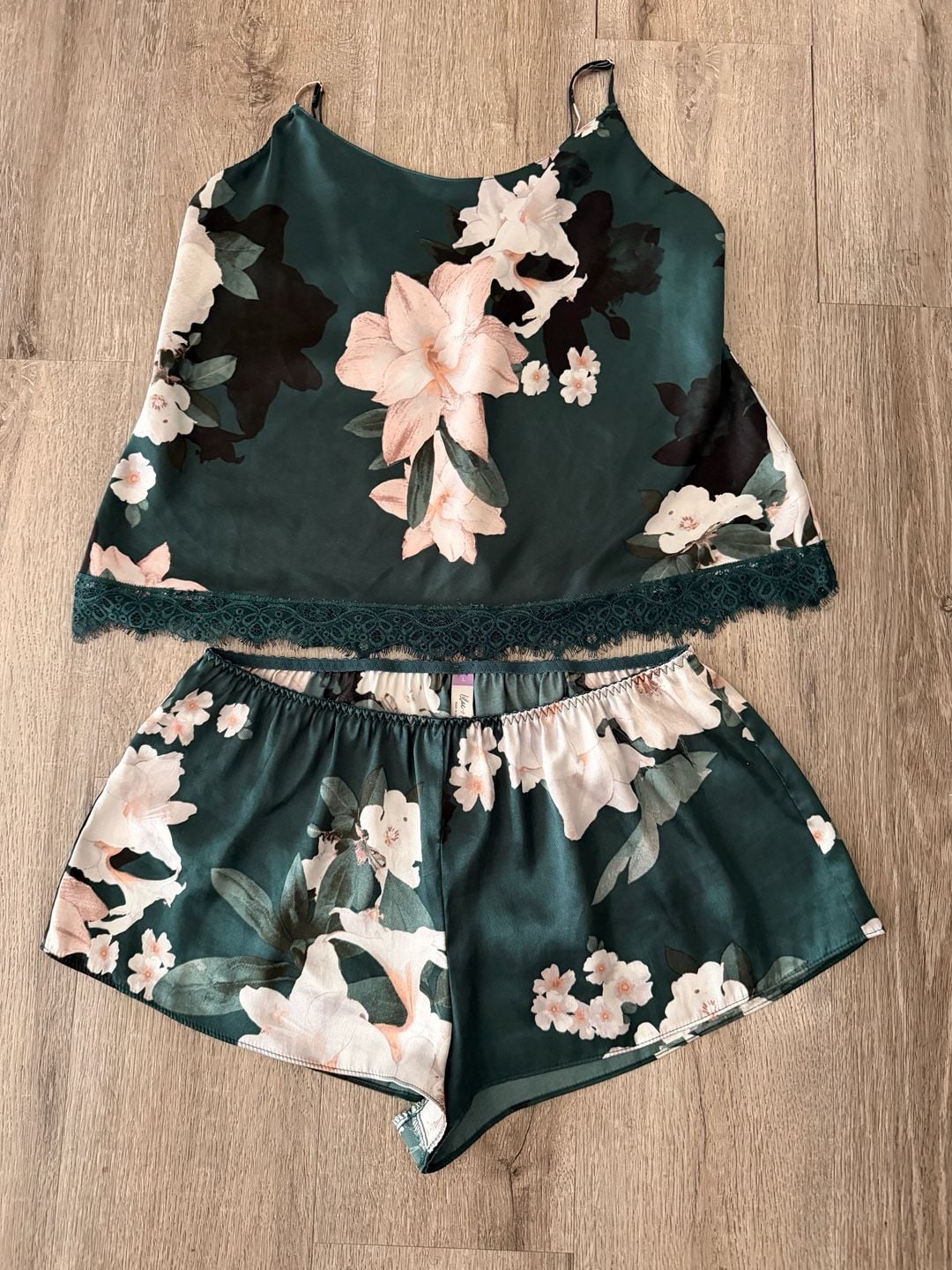 Lilac + London Floral Satin Pajama Set Size L 1