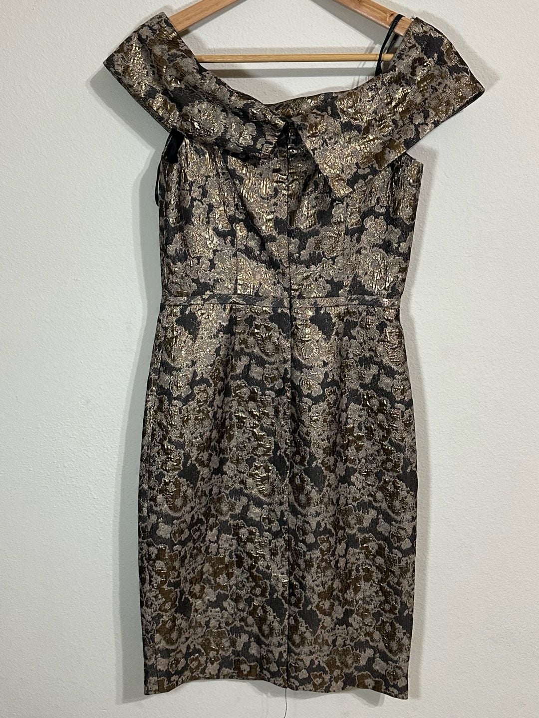 Calvin Klein Metallic Gold and Black Floral Brocade Off-the-Shoulder Sheath Dress 3