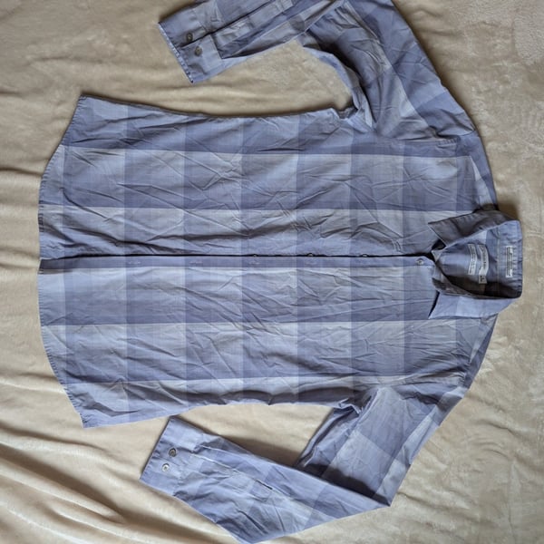 Calvin Klein Non-Iron Body Fit Plaid Dress Shirt Size M 15-15.5