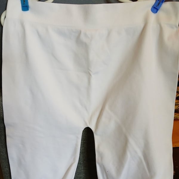 White Seamless Biker Shorts