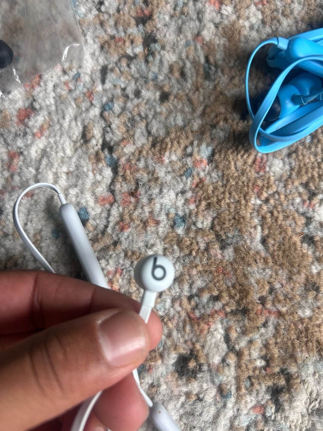 Beats by Dre Flex Wireless Earphones - grey
Black -25$
Colors-30$ 1