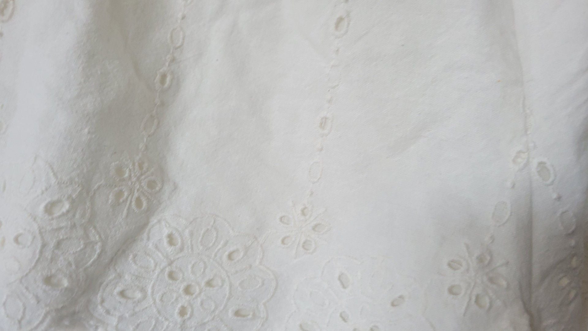Saltwater Luxe White Eyelet Embroidered Shorts Size S 2