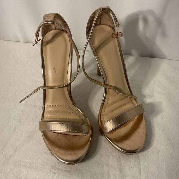 Elise Metallic Gold Ankle Strap Stiletto Heels Size 7