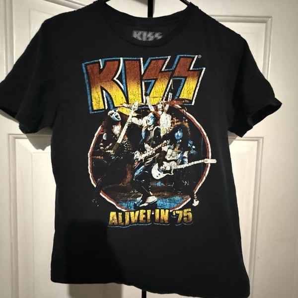 KISS Alive! In '75 Graphic T-Shirt Size Mens Small