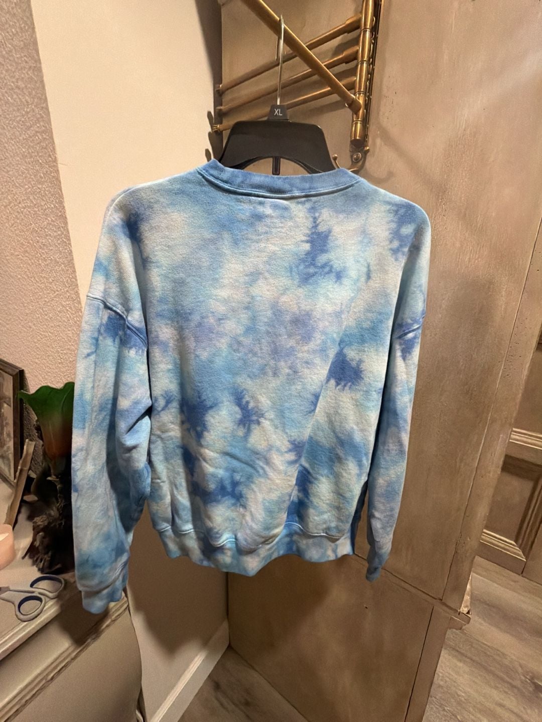 PINK Victoria's Secret Blue Tie Dye Crewneck Sweatshirt Size XS 4