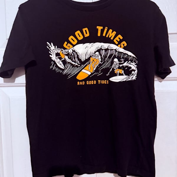Old Navy Good Times Skeleton Surfing Graphic T-Shirt XL (14-16)