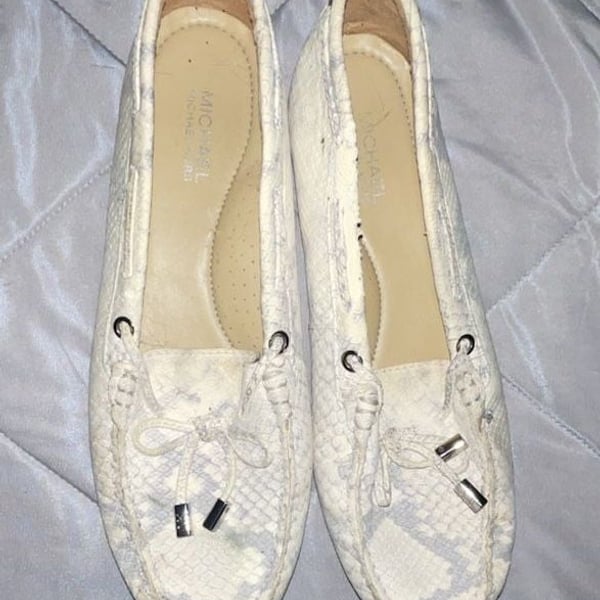 Michael Kors Women's Size 7.5M Snake Print Leather Moccasin Loafers
