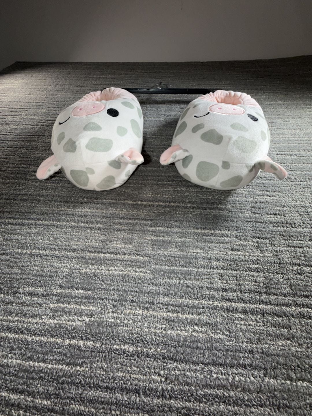 Squishmallows Cow Slippers Size L 8/9 5