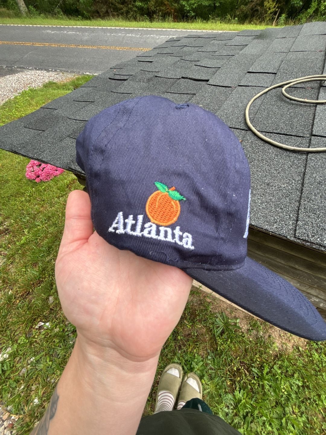 Vintage Atlanta Peach Embroidered Navy Blue Snapback Hat 3