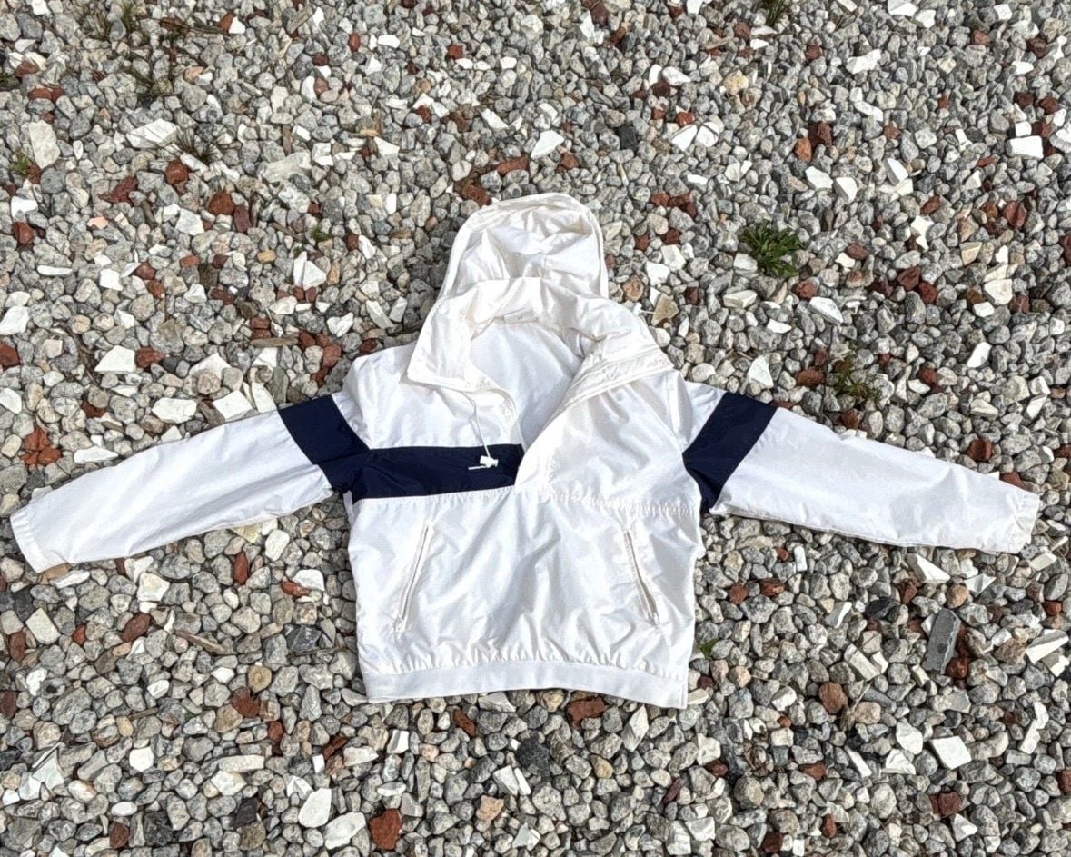 Vintage Nike Size L White and Navy Pullover Anorak Windbreaker Jacket 1
