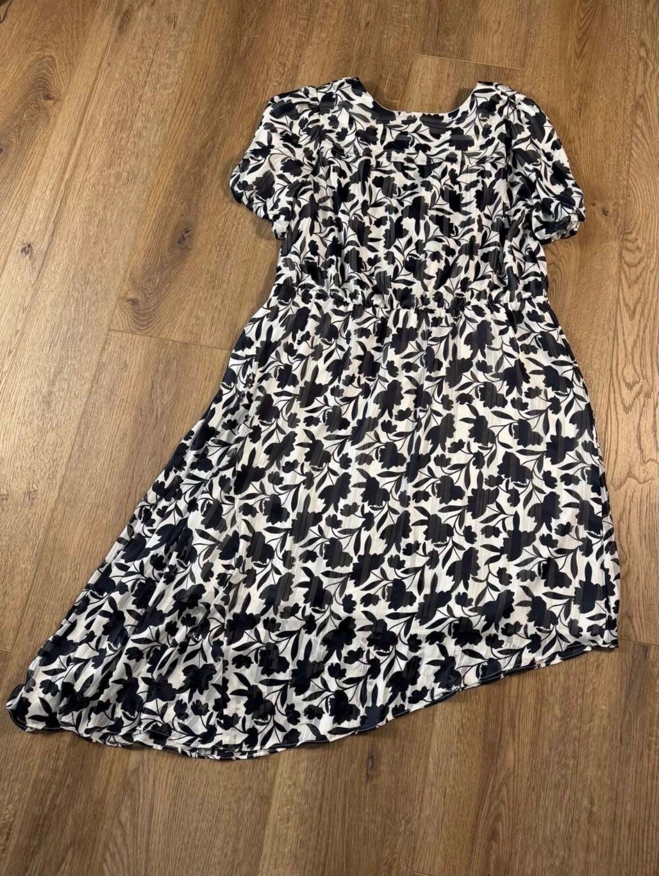Maggy London Woman Floral Pleated Wrap Midi Dress Black White Plus 20W 7