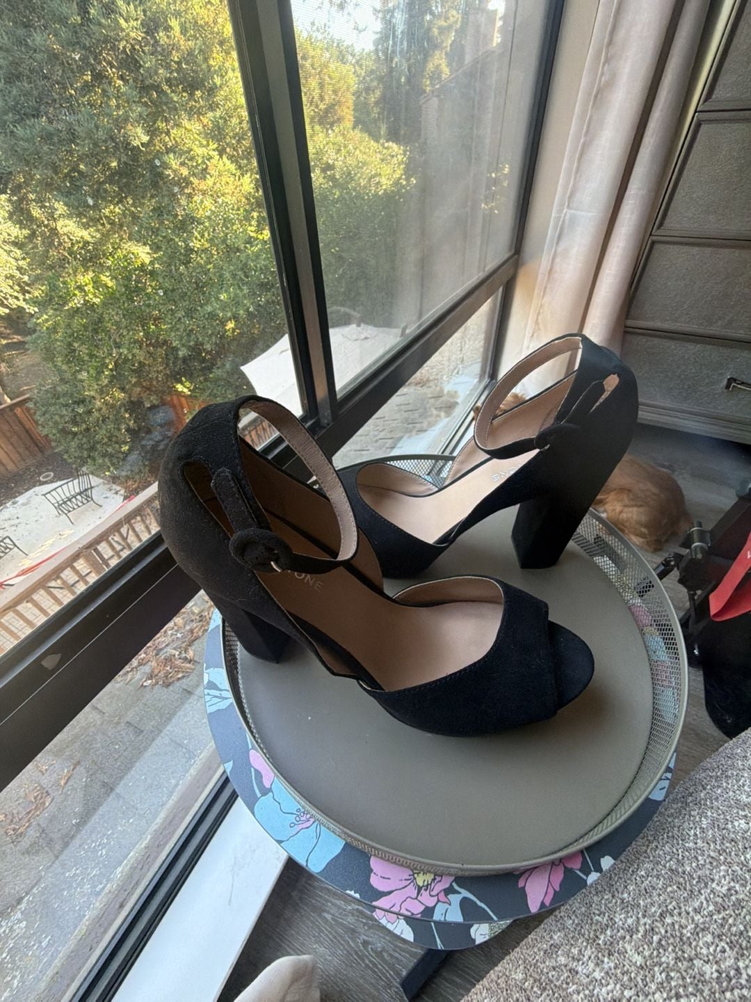 Sun + Stone Reeta Black Suede Ankle Strap Block Heel Sandals Size 10W 4
